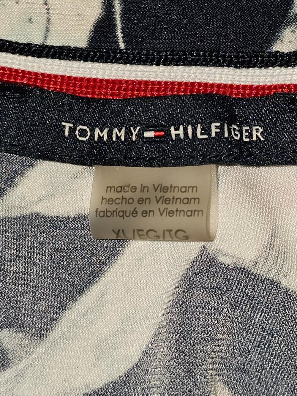 Tommy Hilfiger Floral Blouse Women’s XL Sleeveless V Neck Knot Front - Picture 2 of 14